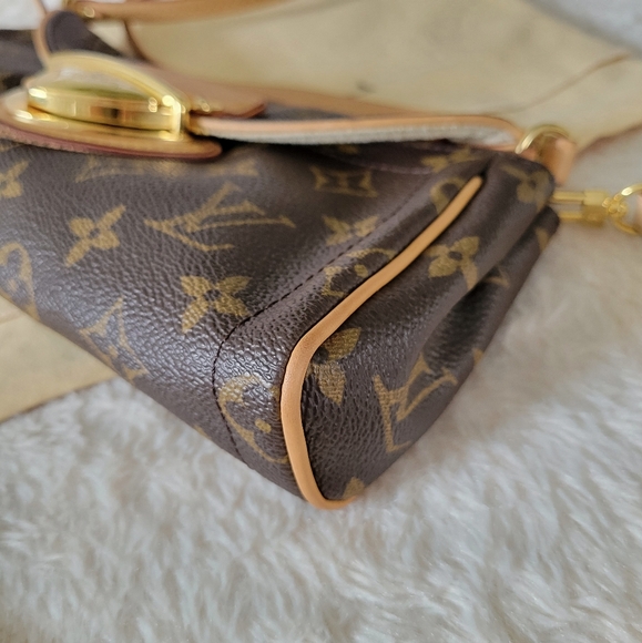 💕DISCONTINUED Very Rare LOUIS VUITTON Pochette Beverly Crossbody Monogram - Picture 12 of 16